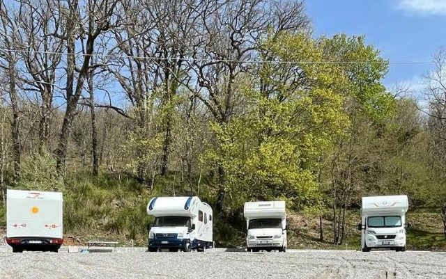 Area camper e campeggio Gioia
