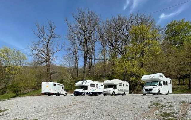 Area camper e campeggio Gioia