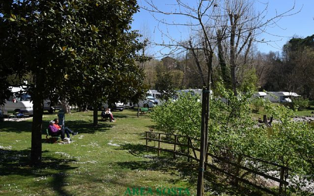 Area sosta camperisti Monzambano