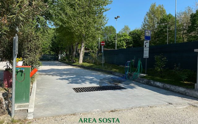 Area sosta camperisti Monzambano