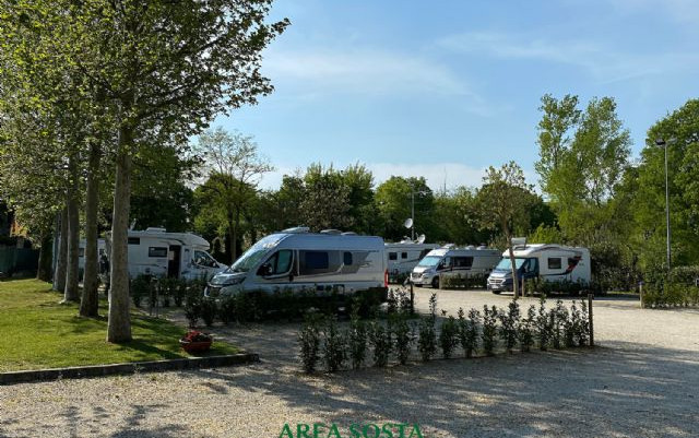 Area sosta camperisti Monzambano
