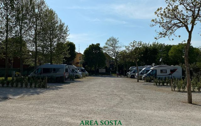 Area sosta camperisti Monzambano