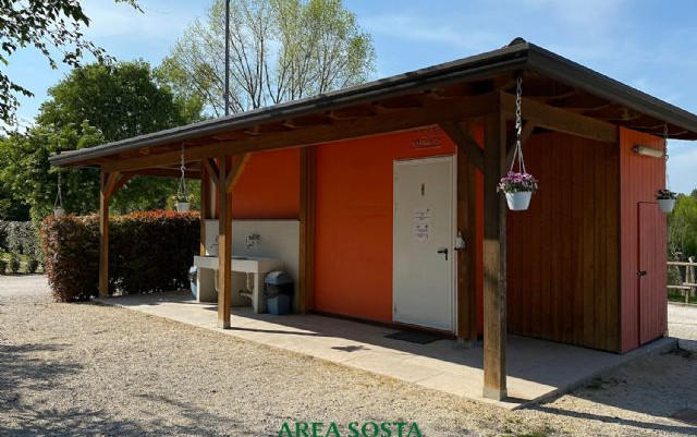 Area sosta camperisti Monzambano