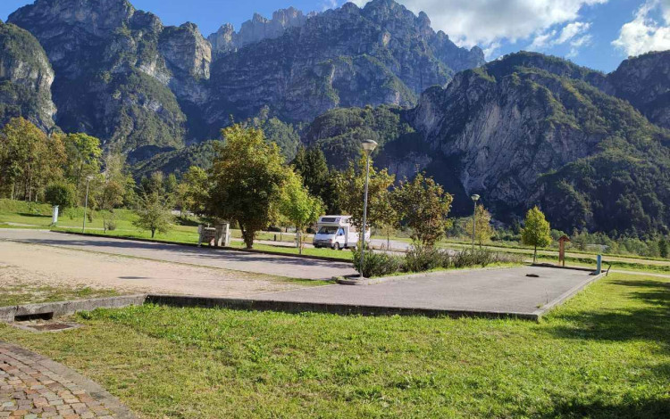 Area sosta camper Cimolais