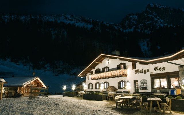 Area Sosta Camper Malga Ces