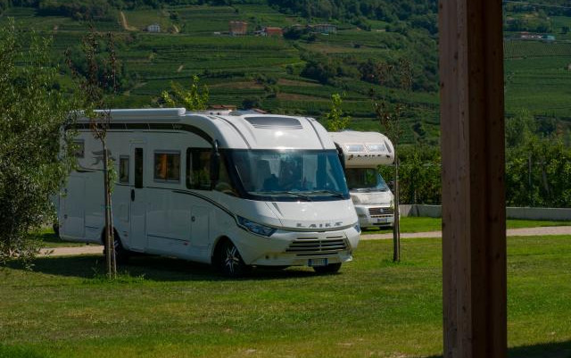 Camper Stop e B&B Navis 