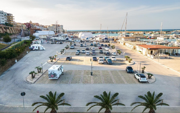 Area camper Porto di Termoli