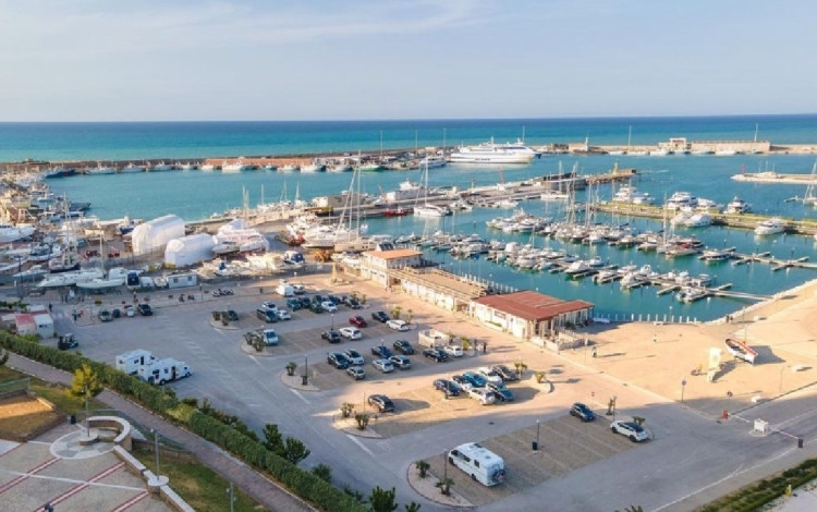 Area camper Porto di Termoli
