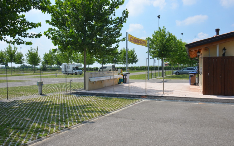 Area sosta Parco Termale del Garda