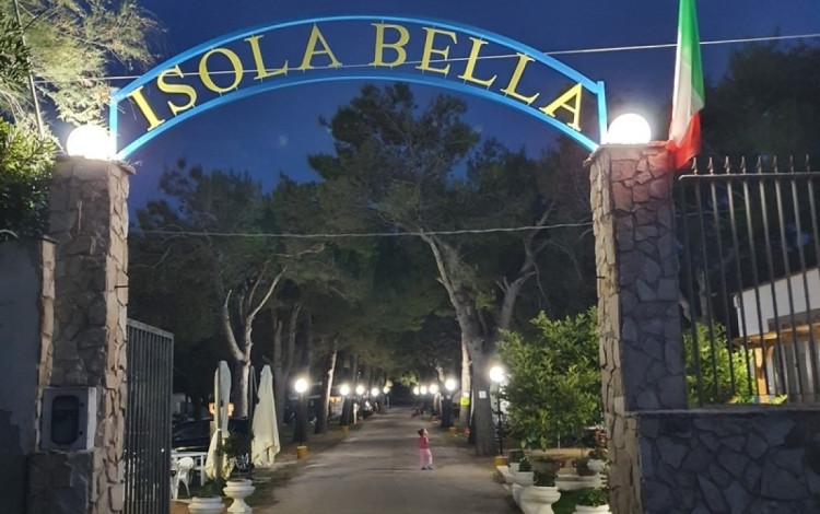 Sosta Camper Isola Bella