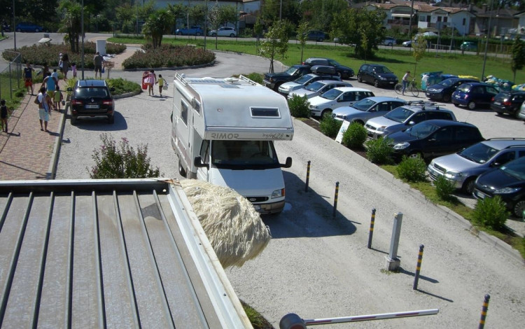 Area sosta camper - Camping Albatros