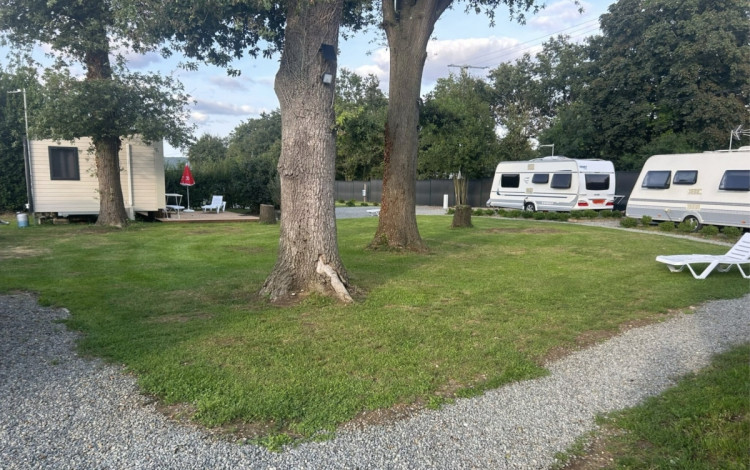 Camping Paris MBS Les Chesnets